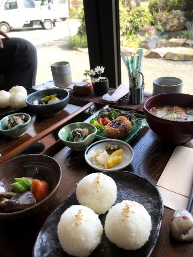 味噌汁が美味しいカフェ♪くまのげんき